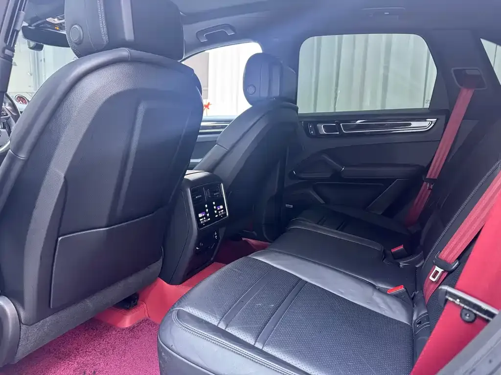 Porsche Cayenne Hybrid — фото 7