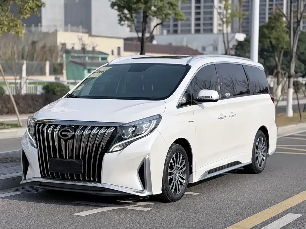 GAC Motor Trumpchi M8 — фото 1