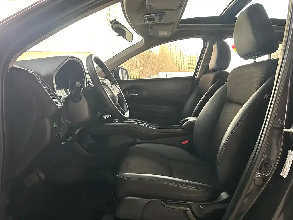 Honda Vezel 2021 из CN, фото 3