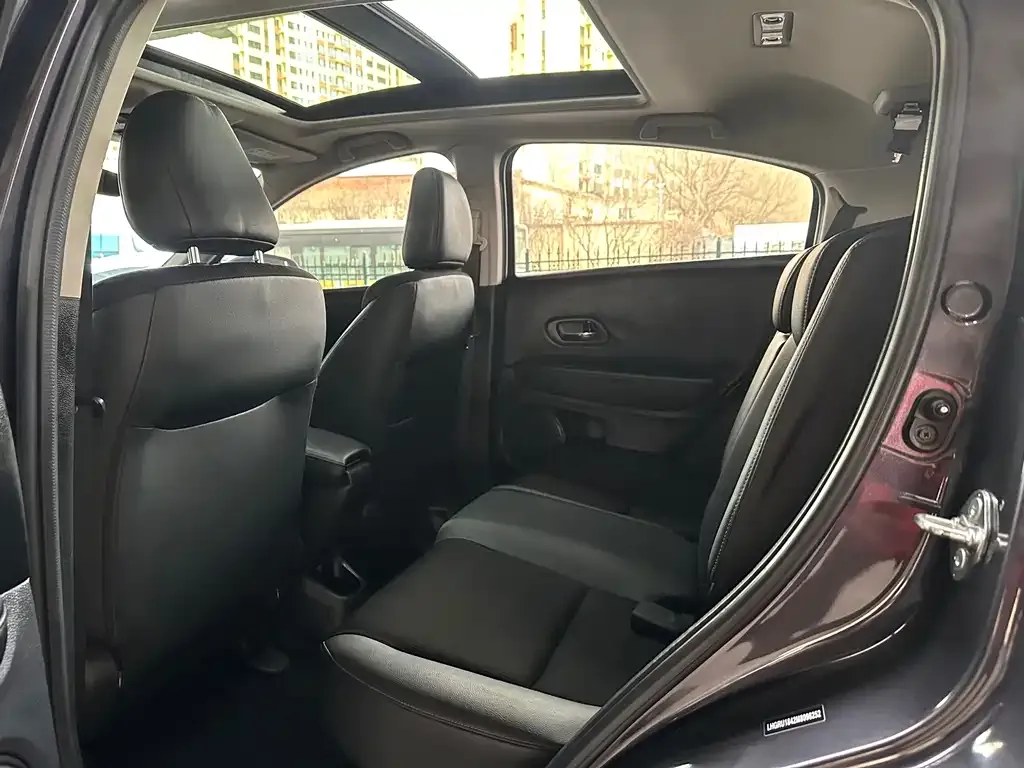 Honda Vezel 2021 из CN, фото 4
