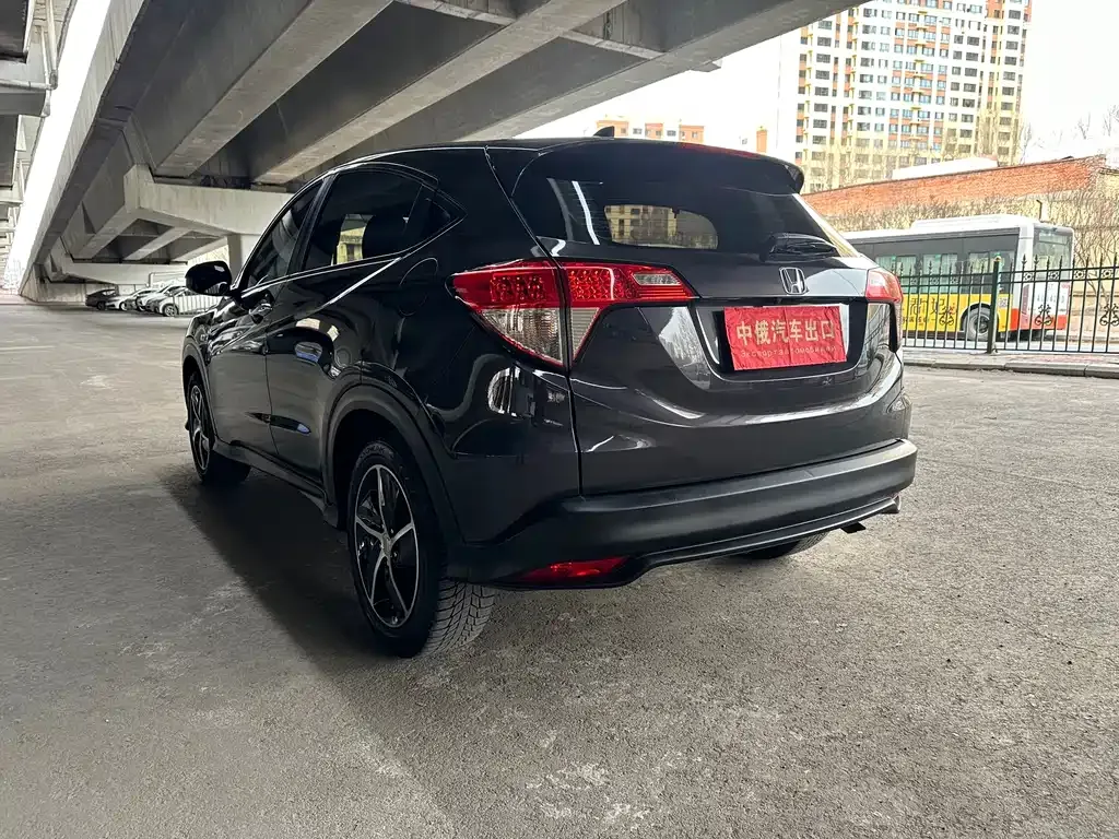 Honda Vezel 2021 из CN, фото 10