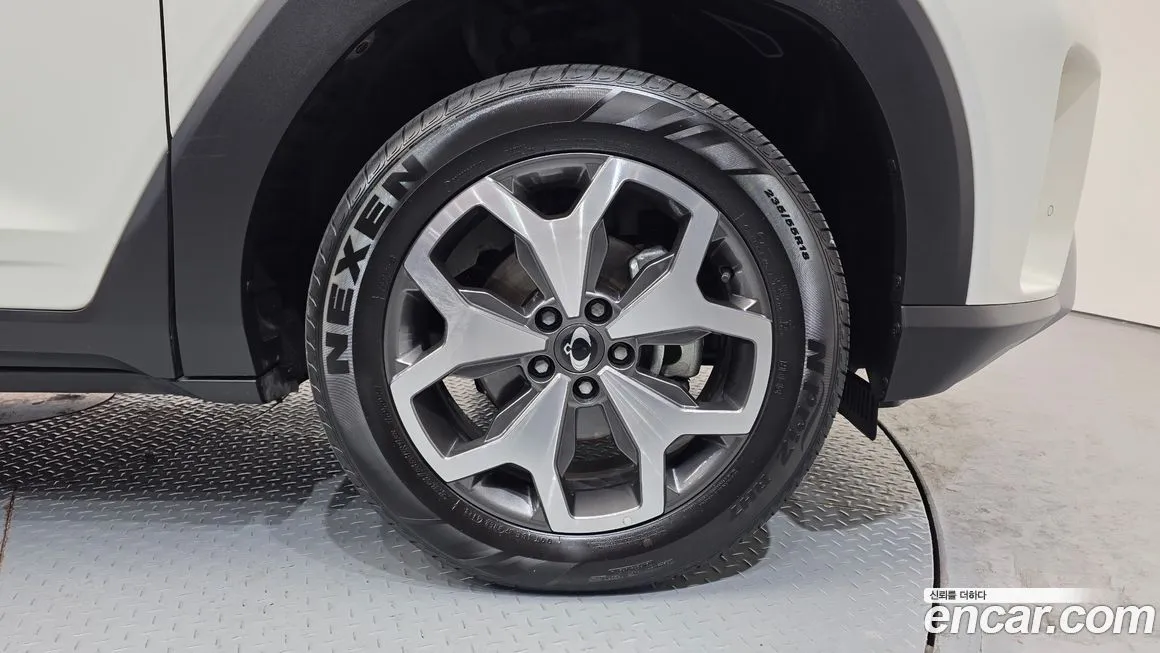 KG Mobility (Ssangyong) Torres — фото 10