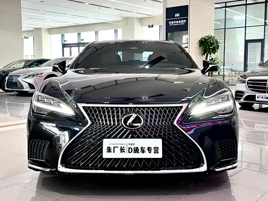 Lexus LS — фото 8