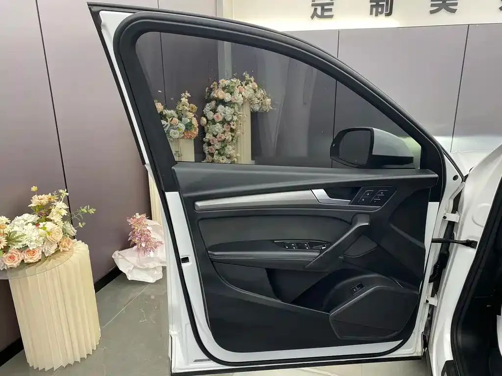 Audi Q5L Sportback 2021 из CN, фото 7