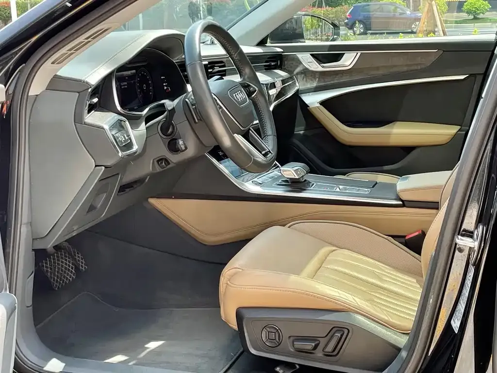 Audi A6L 2021 из CN, фото 8
