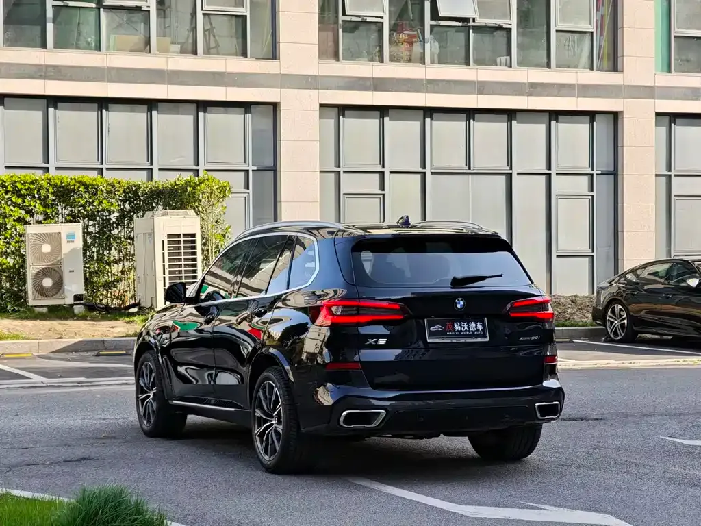 BMW X5 (Import) — фото 9