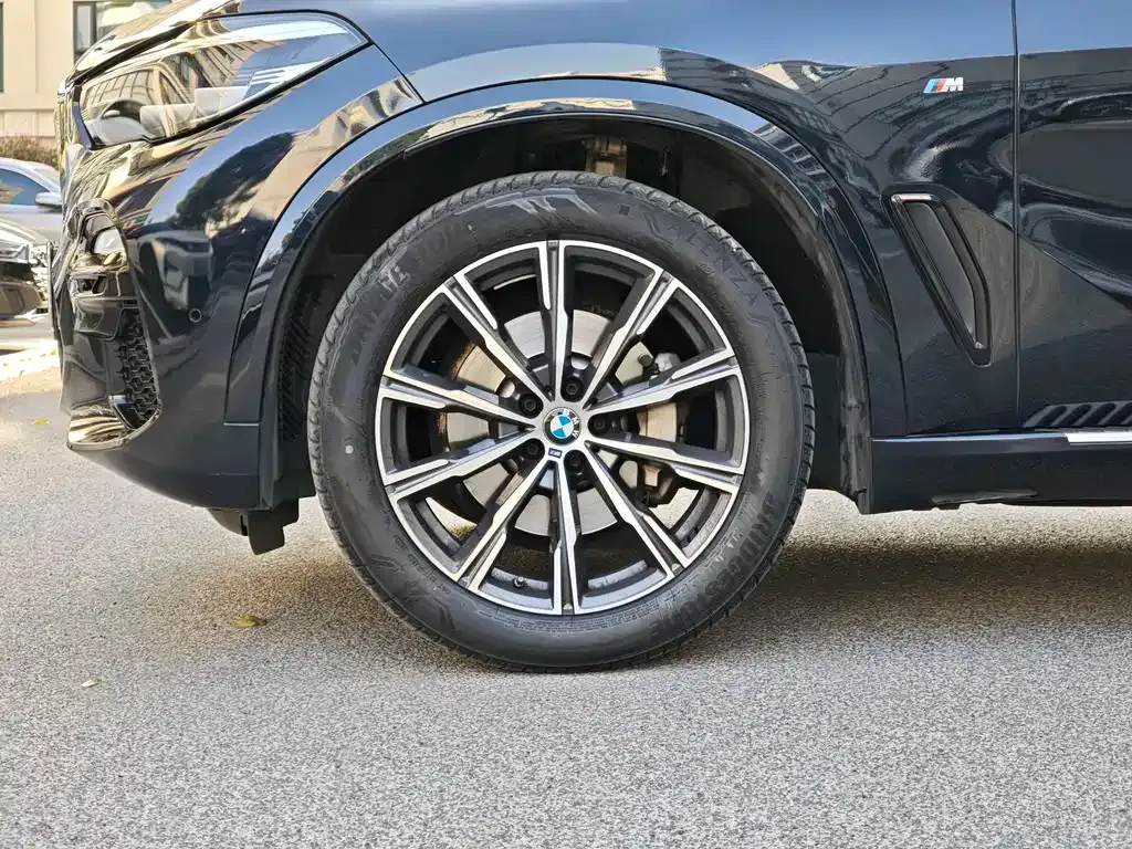 BMW X5 (Import) — фото 3