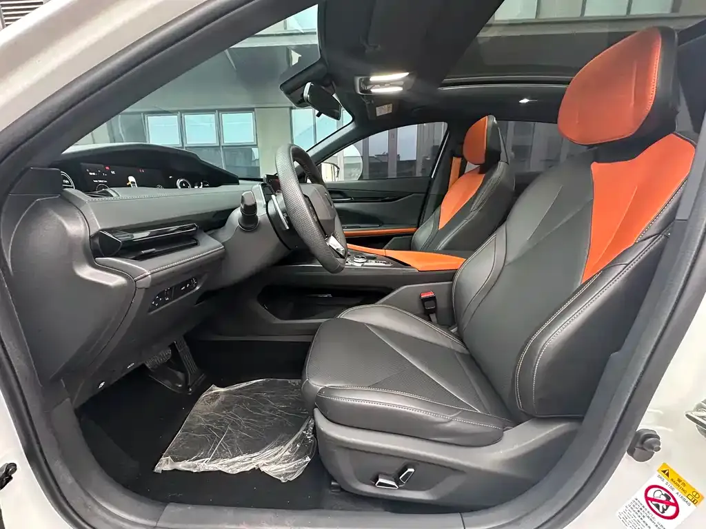 Changan UNI-V 2023 из CN, фото 5