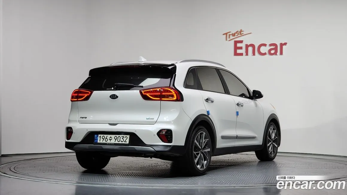 Kia Niro 2021 из KR, фото 2