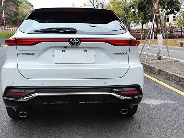 Toyota Venza — фото 9