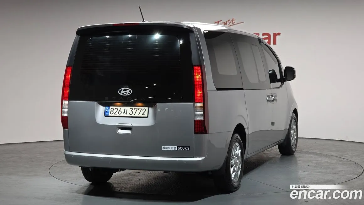 Hyundai Staria — фото 2