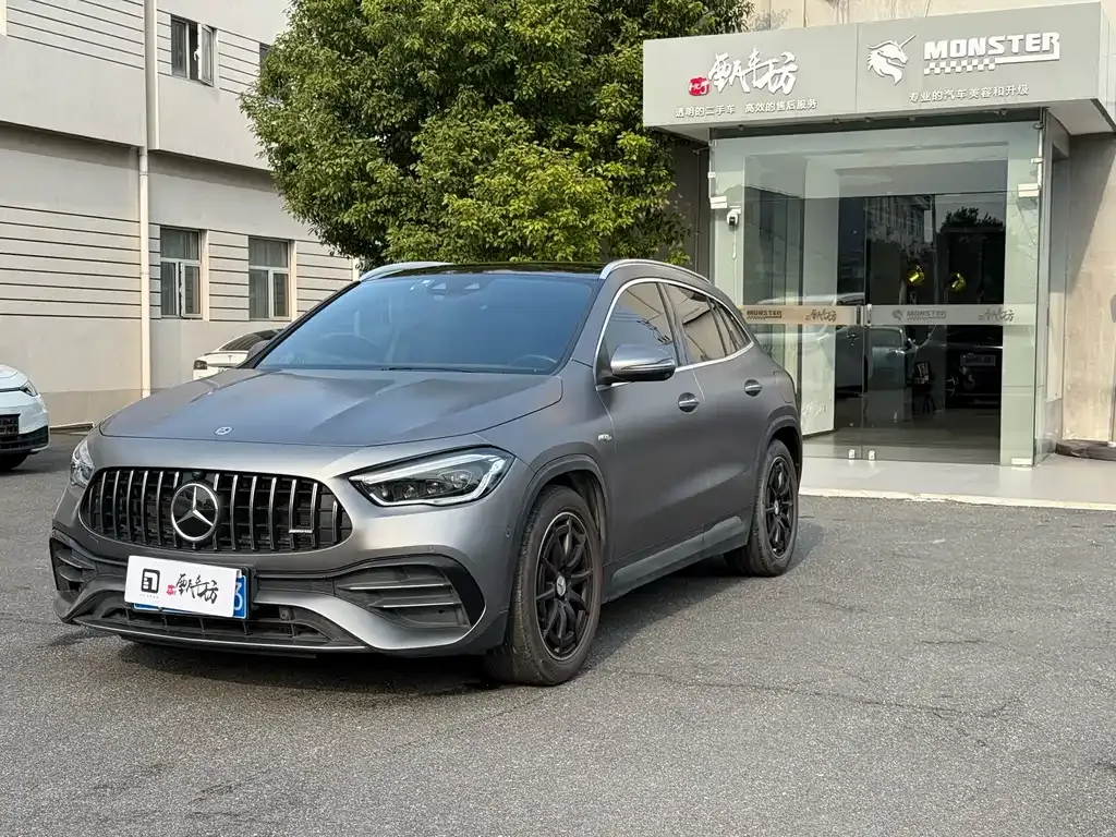 Mercedes-Benz GLA AMG