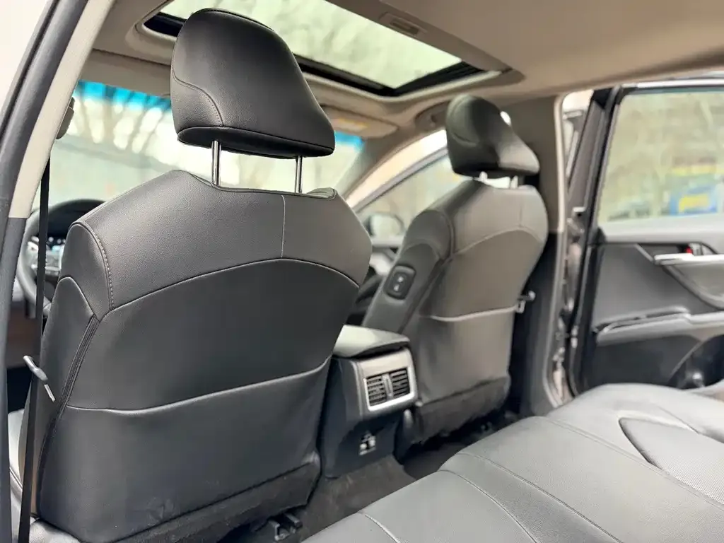 Toyota Camry 2022 из CN, фото 10