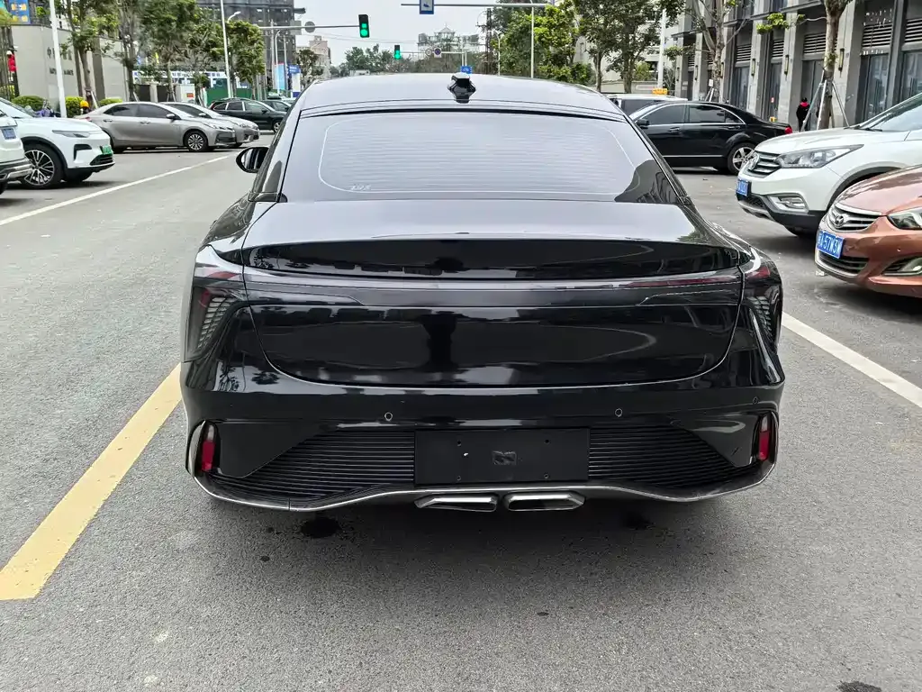 Hongqi H6 — фото 10