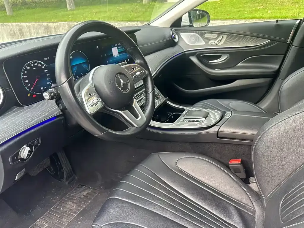 Mercedes-Benz CLS — фото 6