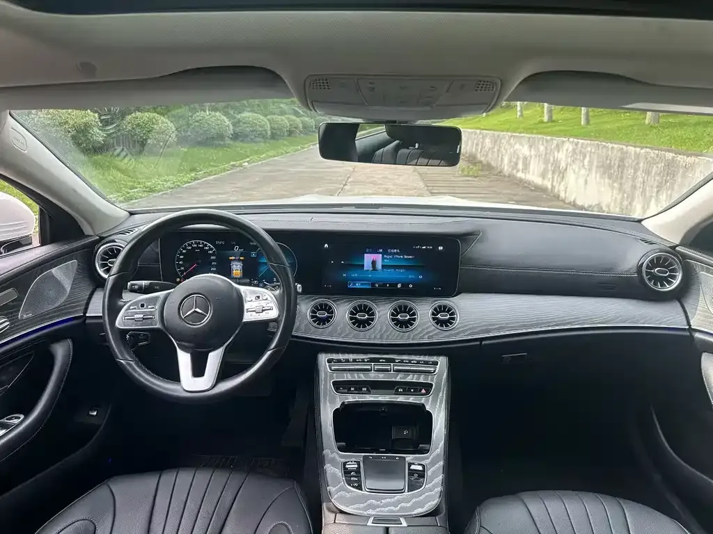 Mercedes-Benz CLS — фото 2