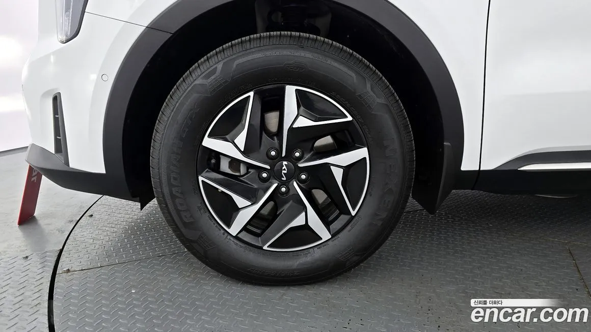 Kia Sorento — фото 3