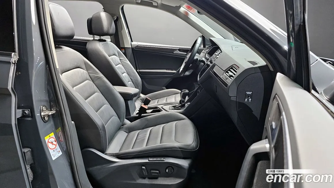 Volkswagen Tiguan — фото 6