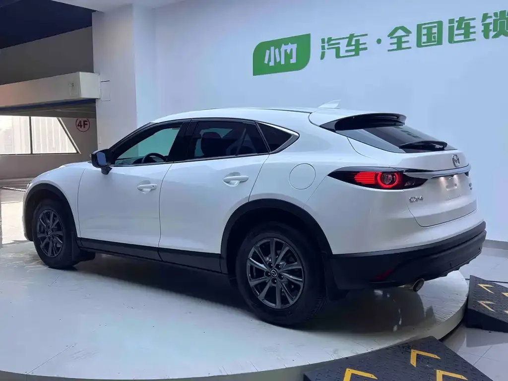 Mazda CX-4 — фото 8