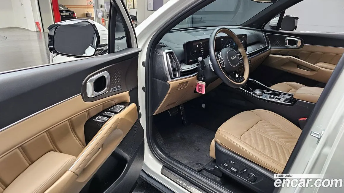 Kia Sorento — фото 10