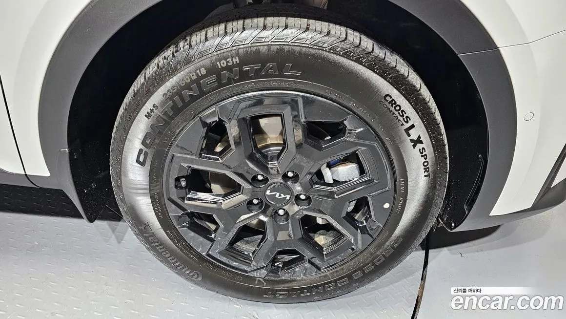 Kia Sorento — фото 6