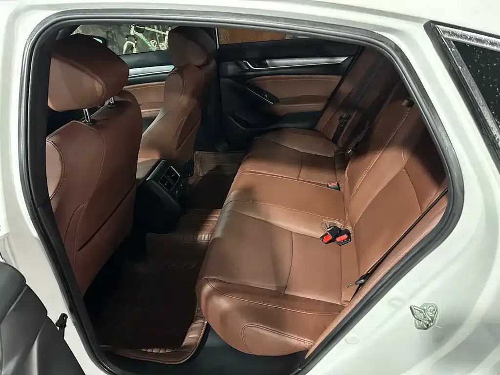 Honda Inspire — фото 4