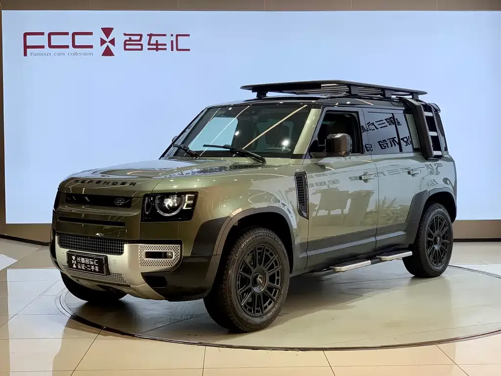 Land Rover Defender — фото 1