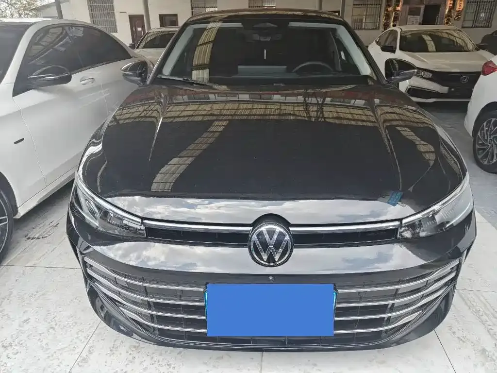 Volkswagen Passat 2024 из CN, фото 10