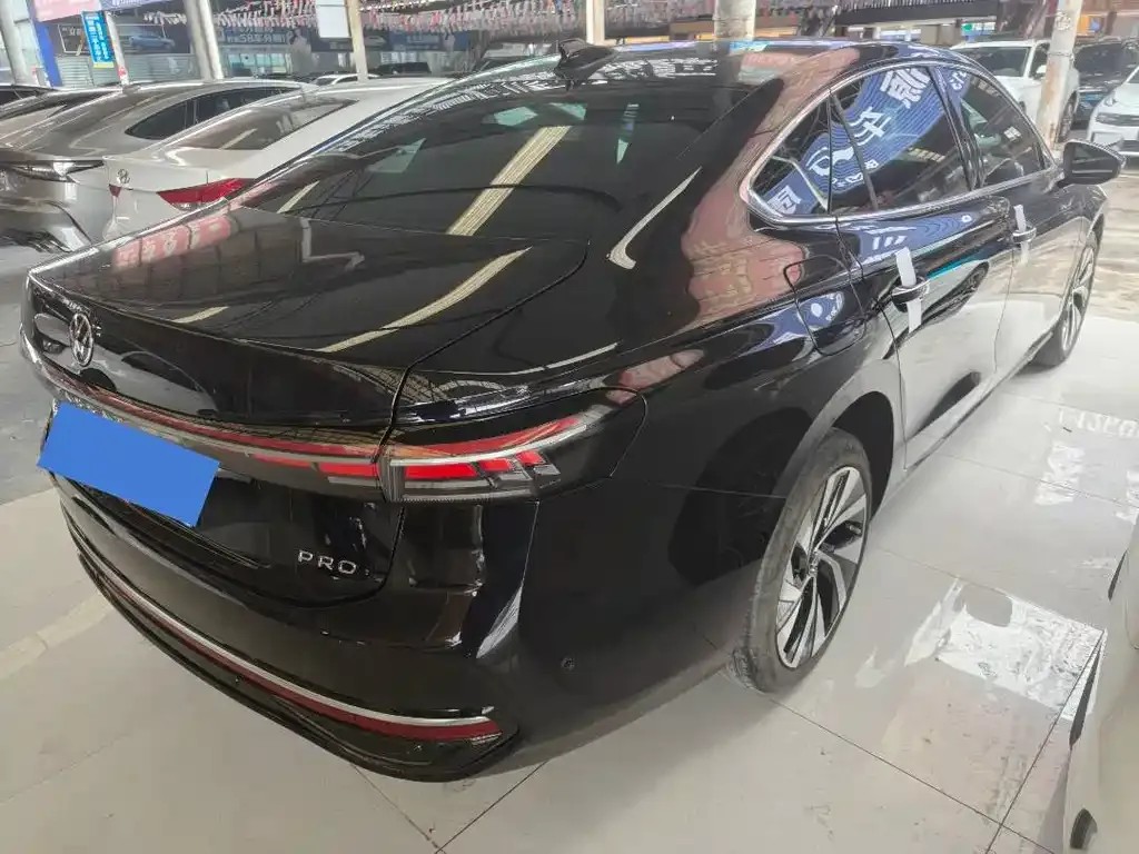 Volkswagen Passat 2024 из CN, фото 7