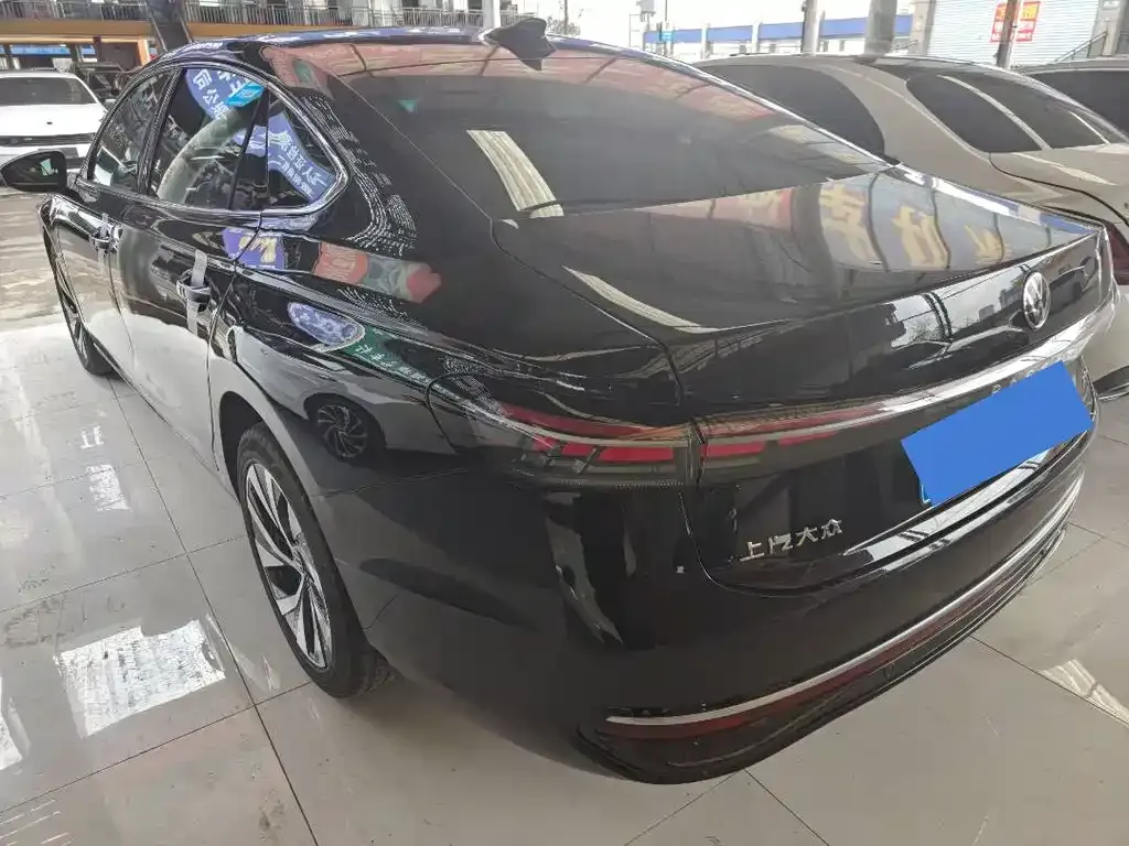 Volkswagen Passat 2024 из CN, фото 8
