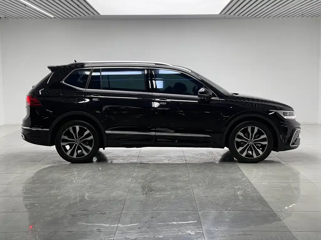 Volkswagen Tiguan L 2025 из CN, фото 5