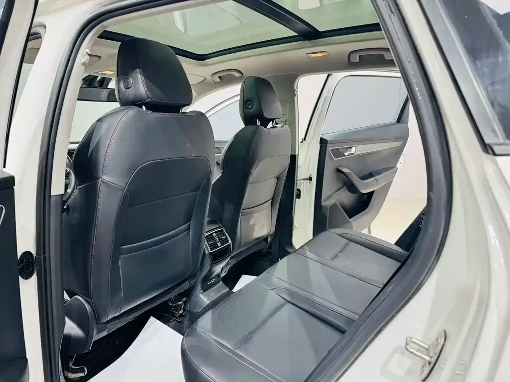 Skoda Karoq 2022 из CN, фото 7