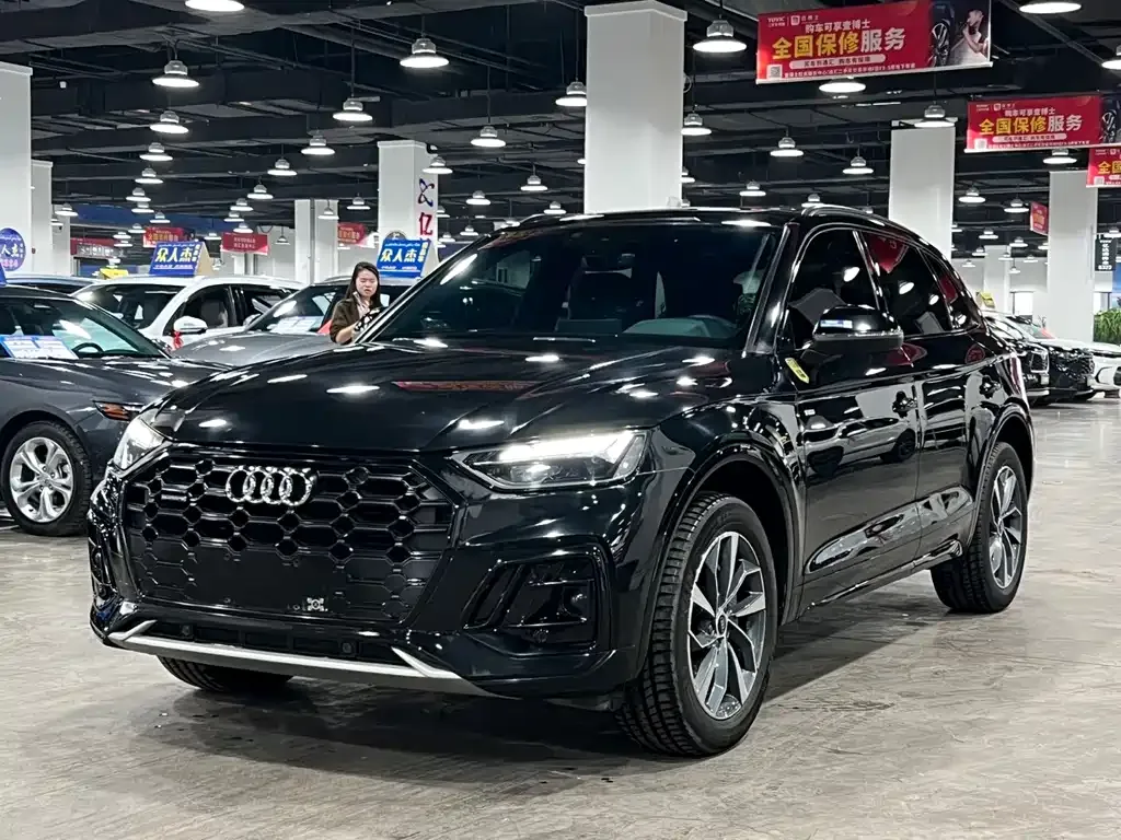 Audi Q5L — фото 7