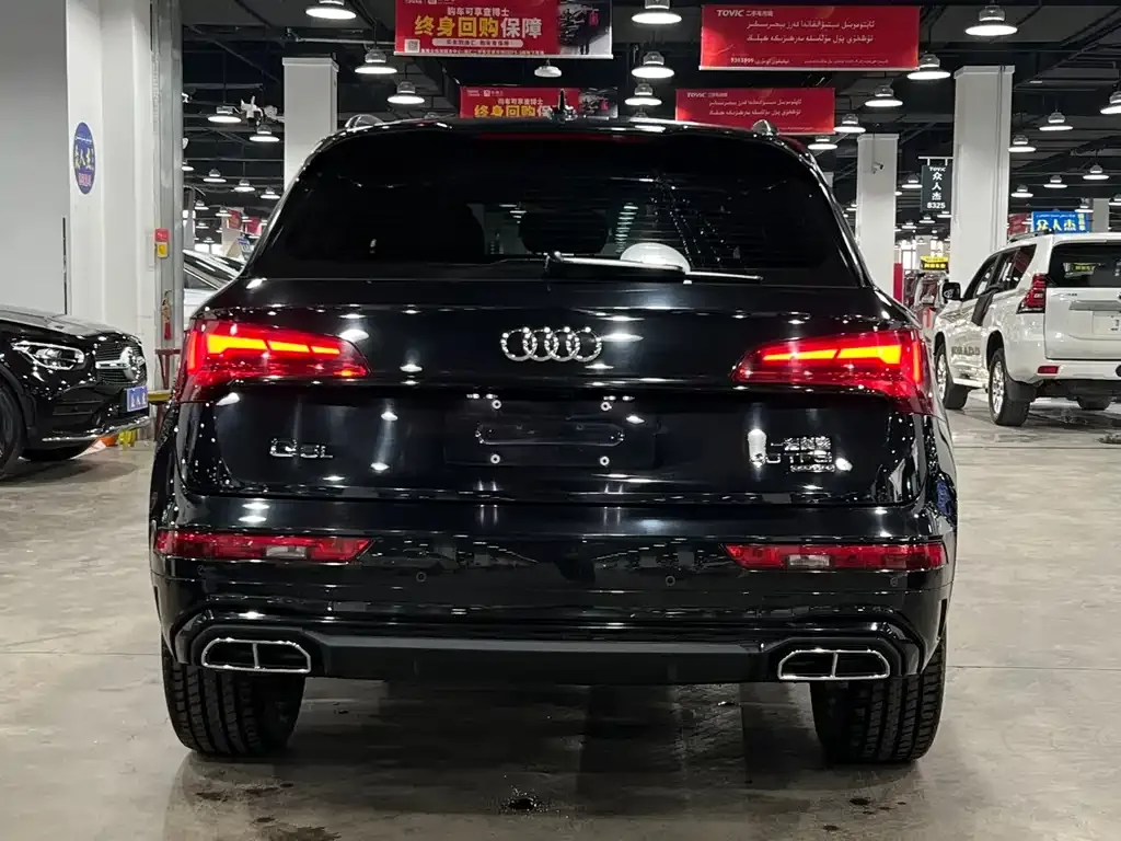 Audi Q5L — фото 3