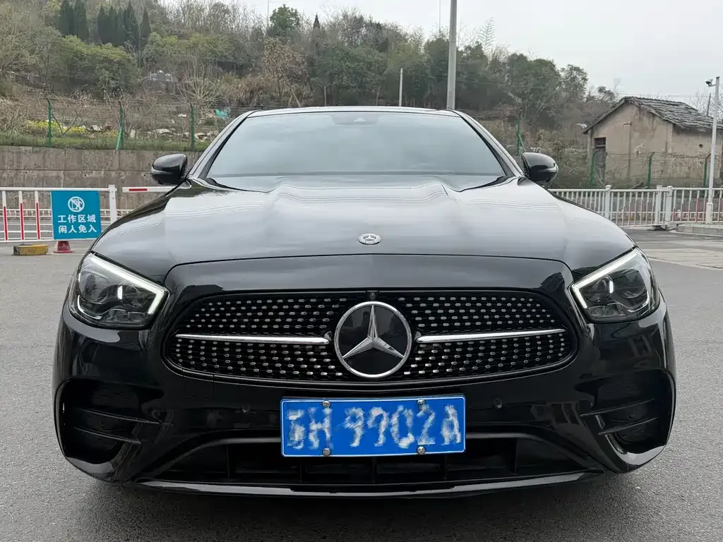 Mercedes-Benz E-Class (Import) — фото 2