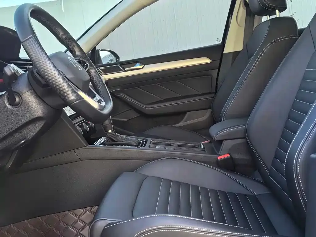 Volkswagen Magotan 2025 из CN, фото 6