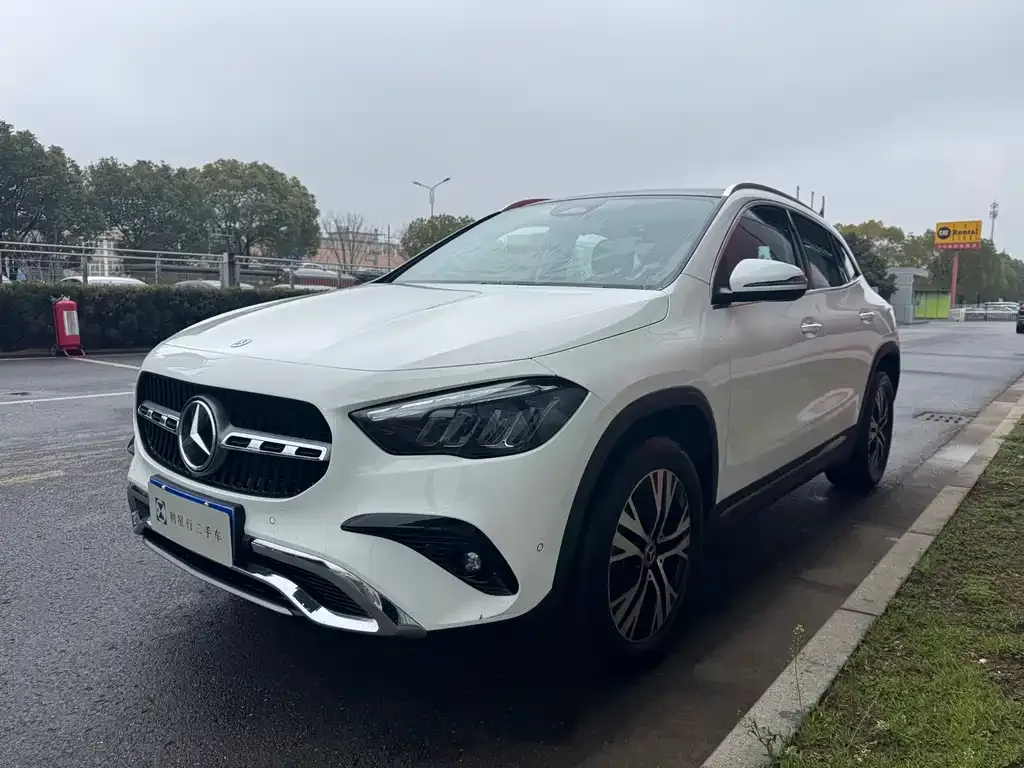Mercedes-Benz GLA — фото 1