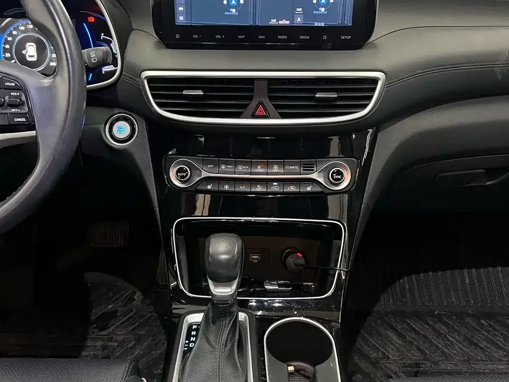 Hyundai Tucson — фото 3