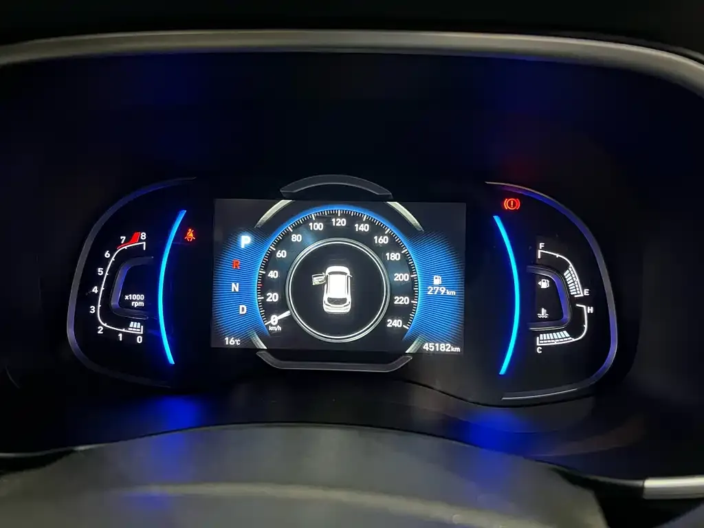 Hyundai Tucson — фото 8