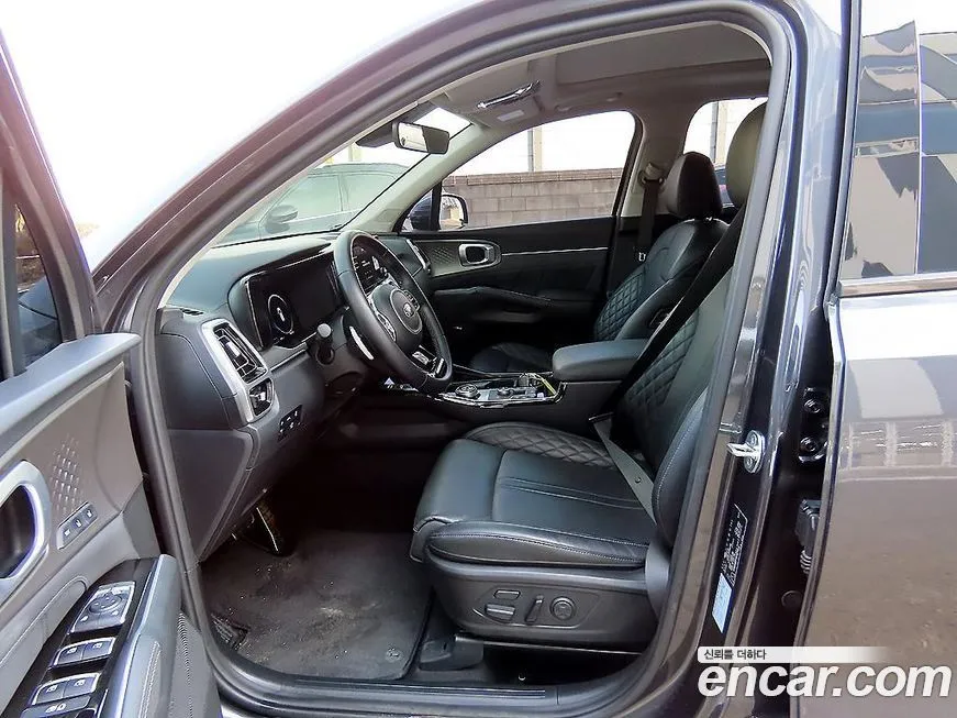 Kia Sorento — фото 8