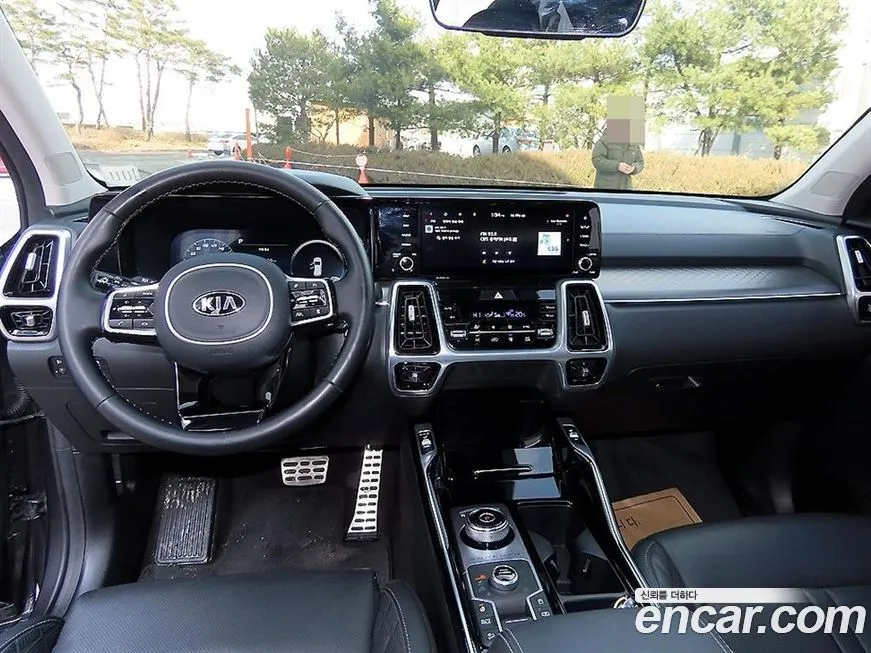 Kia Sorento — фото 7