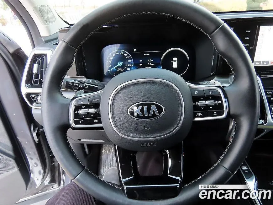 Kia Sorento — фото 4