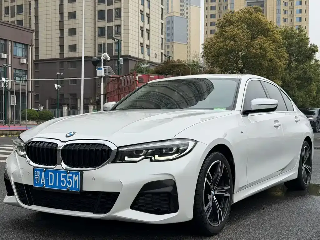 BMW 3 Series — фото 1