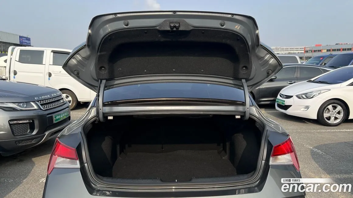 Hyundai AVANTE 2024 из KR, фото 2