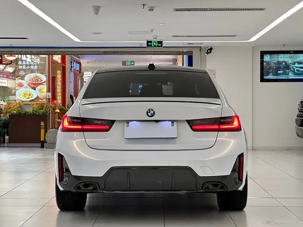 BMW 3 Series 2023 из CN, фото 9