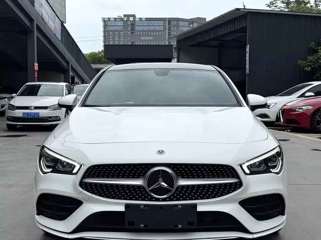 Mercedes-Benz CLA (Import)