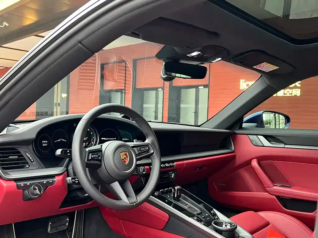 Porsche 911 2023 из CN, фото 10