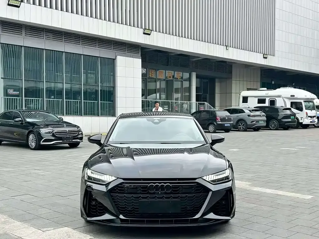 Audi A7 2021 из CN, фото 2