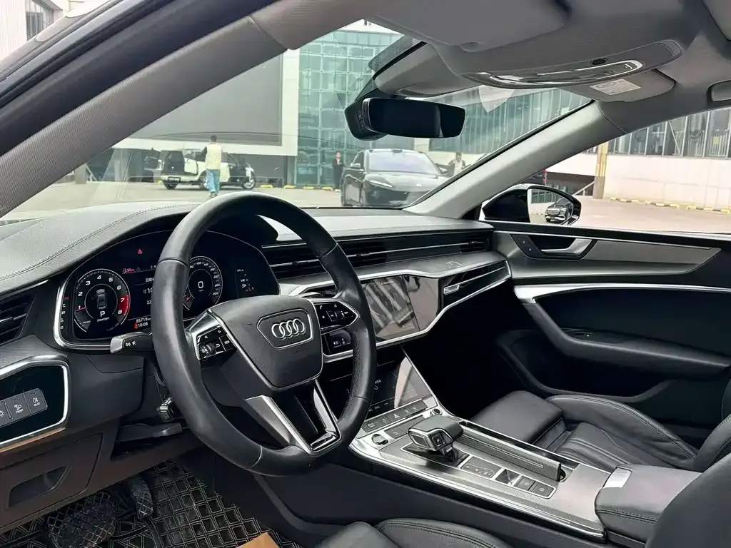 Audi A7 2021 из CN, фото 7