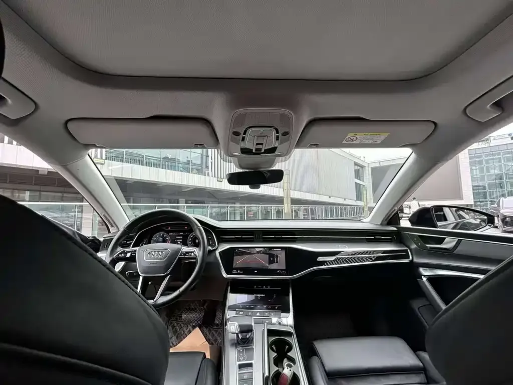 Audi A7 2021 из CN, фото 3